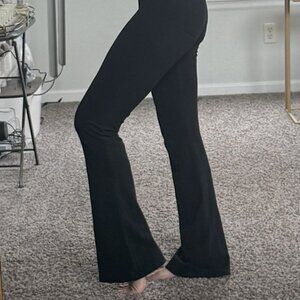 Express High-Waisted Flare Leggings — Pitch Black